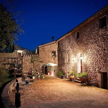 Dom wakacyjny Huge Charming Manor House. Waterfall & Volcanoes