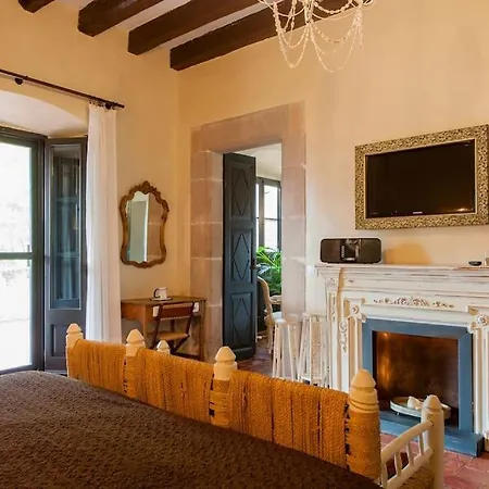 Huge Charming Manor House. Waterfall & Volcanoes Dom wakacyjny Santa Pau