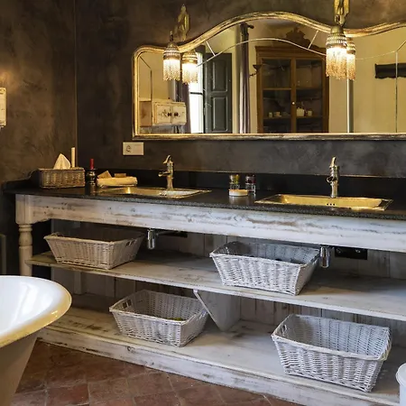Huge Charming Manor House. Waterfall & Volcanoes Santa Pau